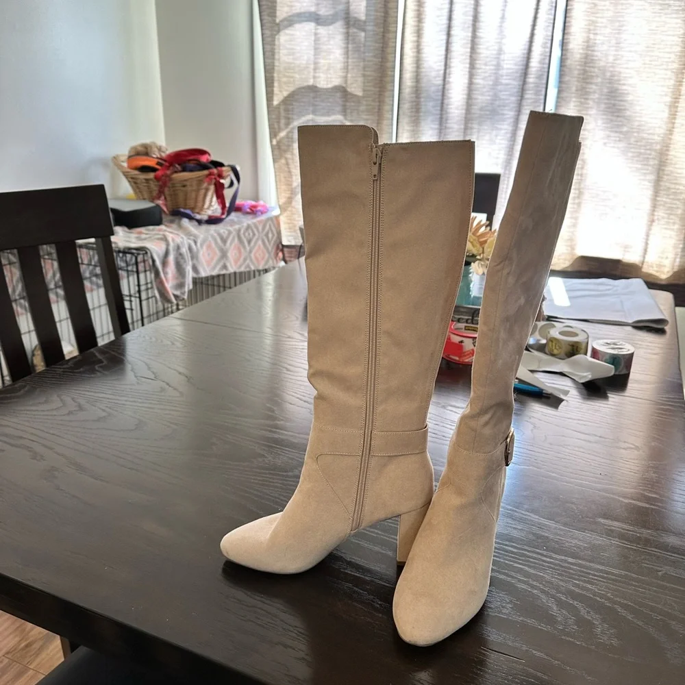 High Heel Suede Buckle Boots brand new size 6 in a half - Picture 9 of 11